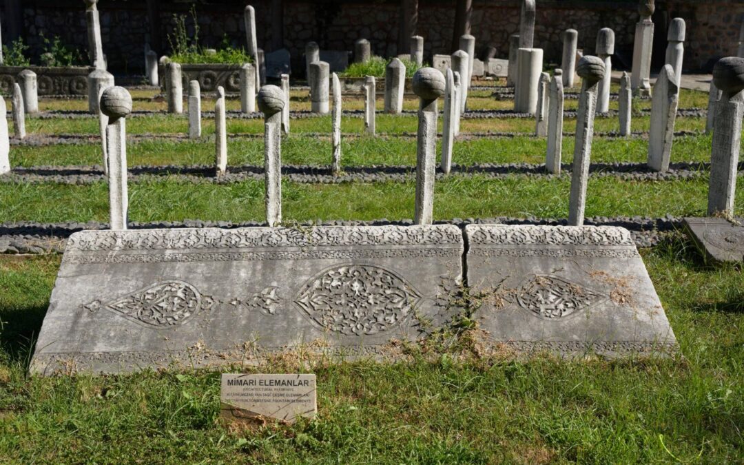 Loculi cimiteriali: caratteristiche e normative per l’edilizia cimiteriale